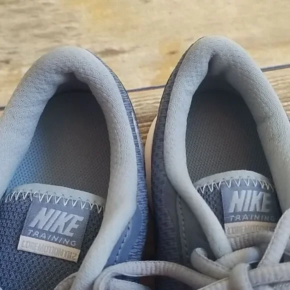 Nike Core Motion Sneakers Size 9.5 - Picture 7 of 8